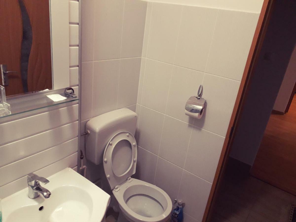 Iasi City Break Rooms Exterior photo